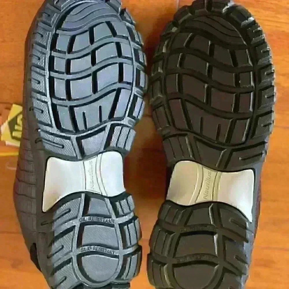 Nautilus Safety Footwear Spark CT Spark Oxford Women,s Black 5.5 - Wide N1074 - Picture 6 of 7